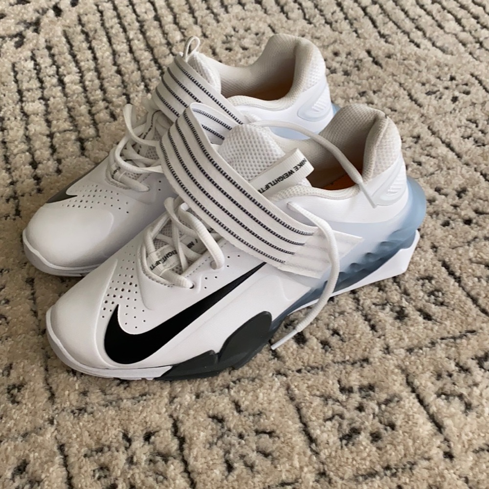 Nike Savaleos weightlifting shoes
